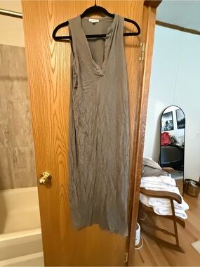 James Perse Olive Green V-Neck Sleeveless Maxi Dress